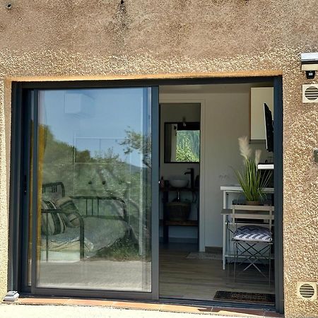 Studio Collobrieres Vue Sur Village מראה חיצוני תמונה