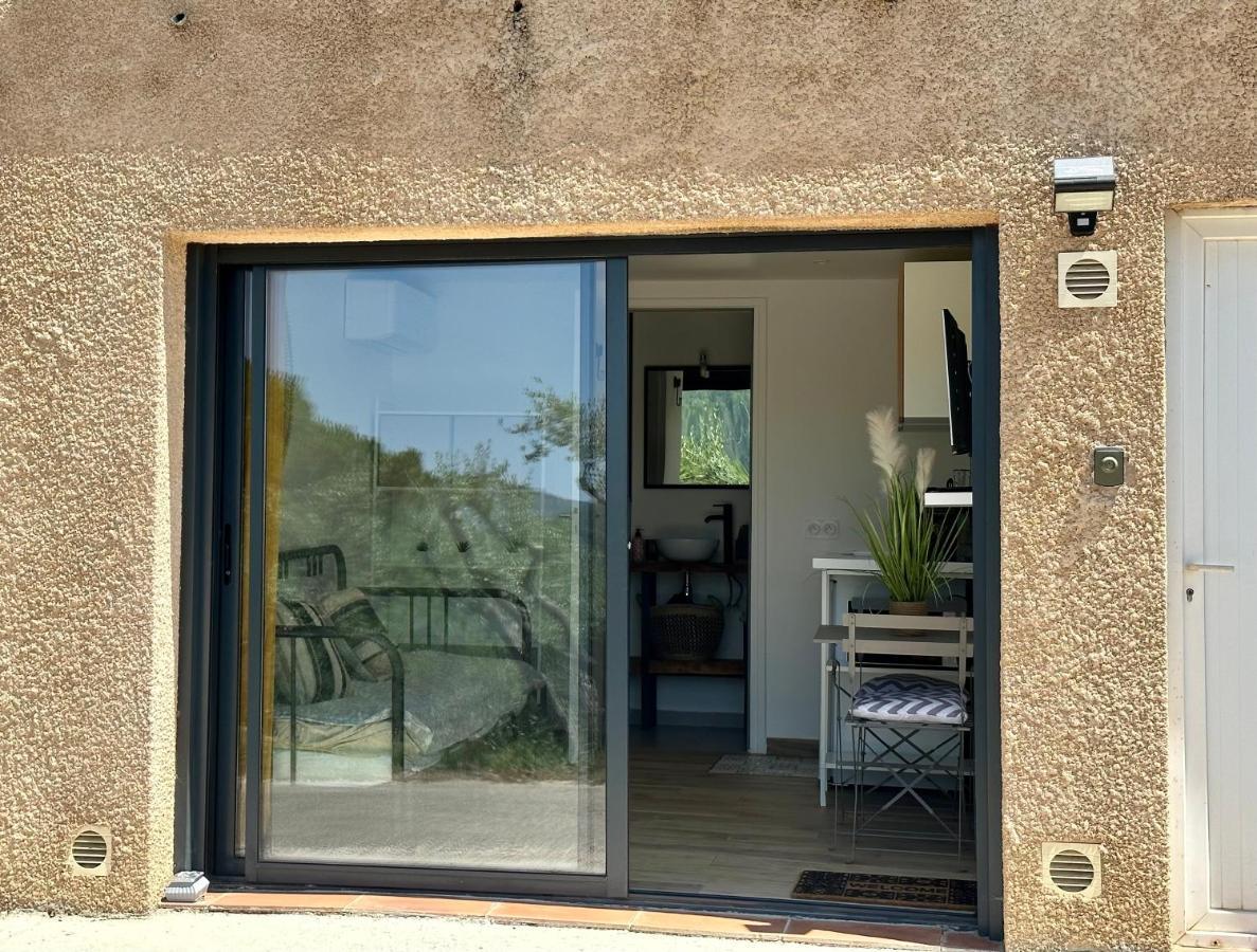Studio Collobrieres Vue Sur Village מראה חיצוני תמונה